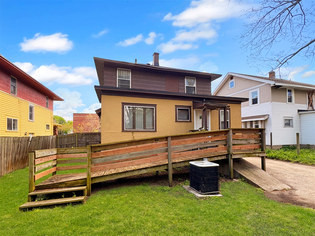 1107 Neland Avenue, Grand Rapids, MI, 49507-1442