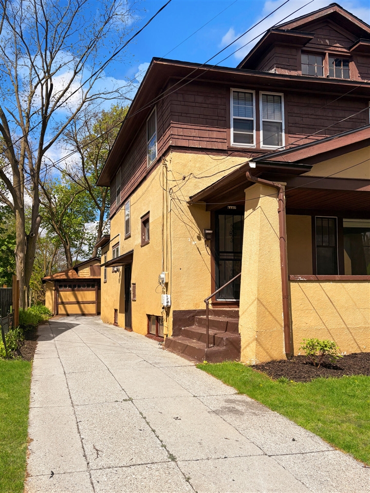 1107 Neland Avenue, Grand Rapids, MI, 49507-1442