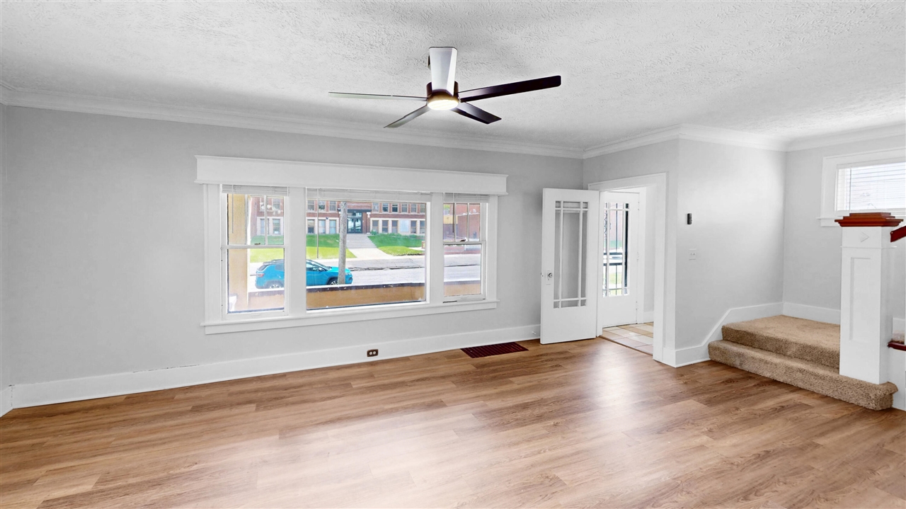 1107 Neland Avenue, Grand Rapids, MI, 49507-1442