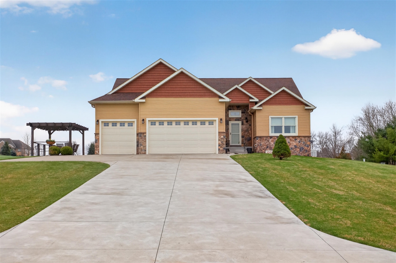 10037 Whitetail Lane, Jackson, MI, 49201-7261