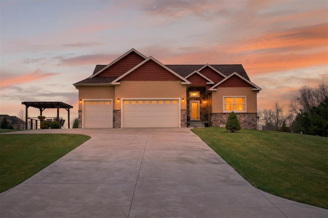 10037 Whitetail Lane, Jackson, MI, 49201-7261