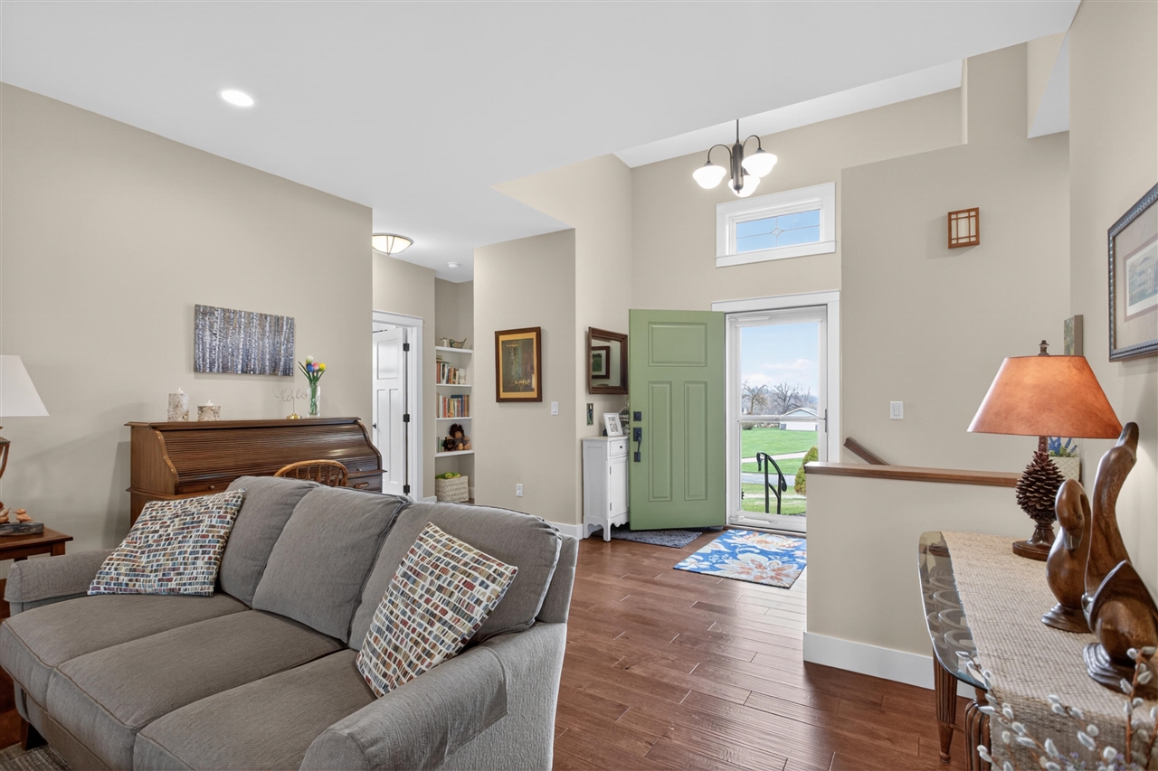 10037 Whitetail Lane, Jackson, MI, 49201-7261