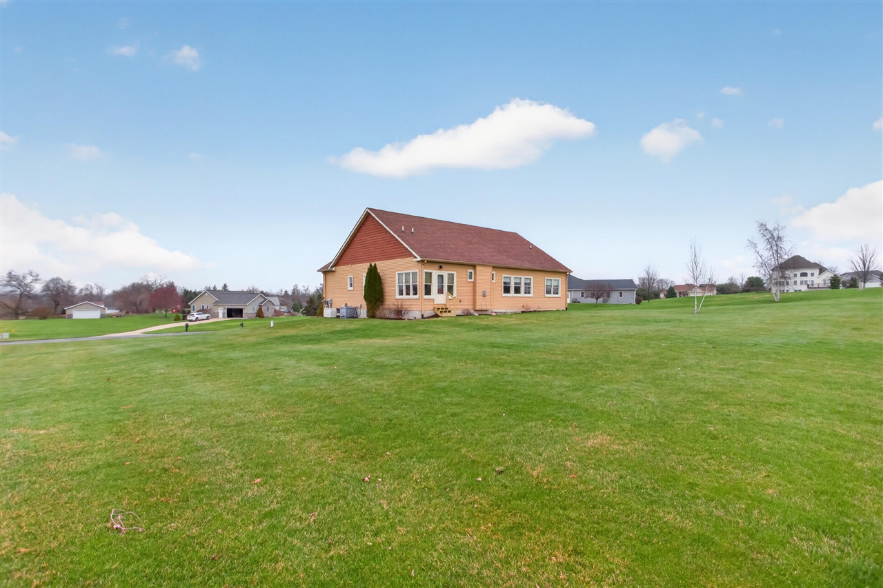 10037 Whitetail Lane, Jackson, MI, 49201-7261