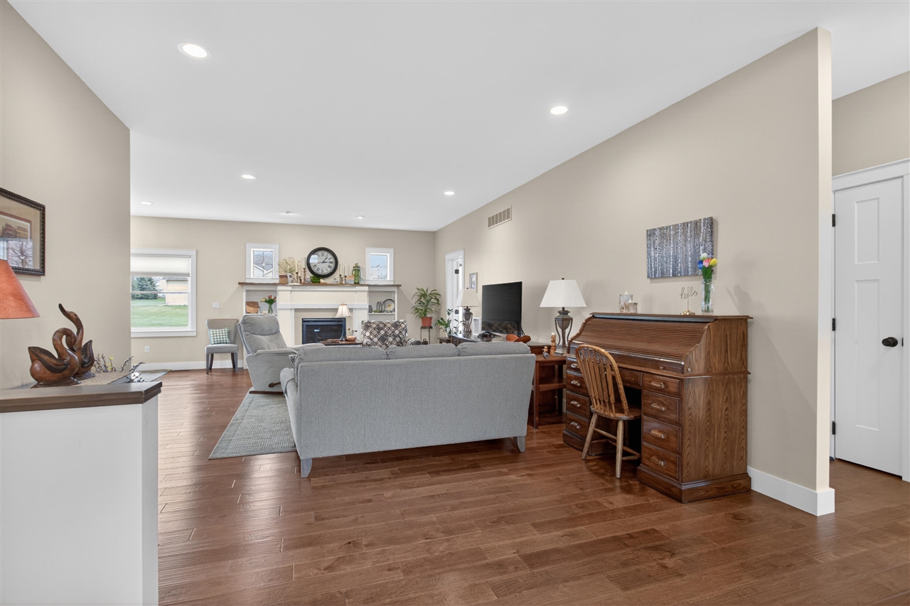 10037 Whitetail Lane, Jackson, MI, 49201-7261