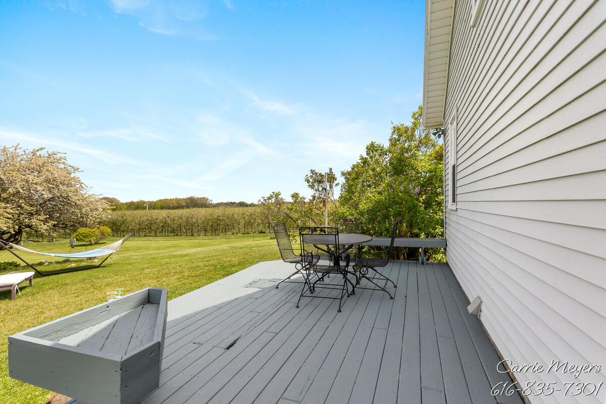 3741 8 Mile Road, Grand Rapids, MI, 49544-9726