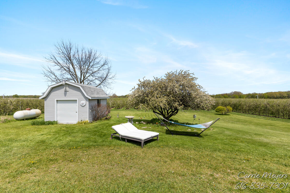 3741 8 Mile Road, Grand Rapids, MI, 49544-9726