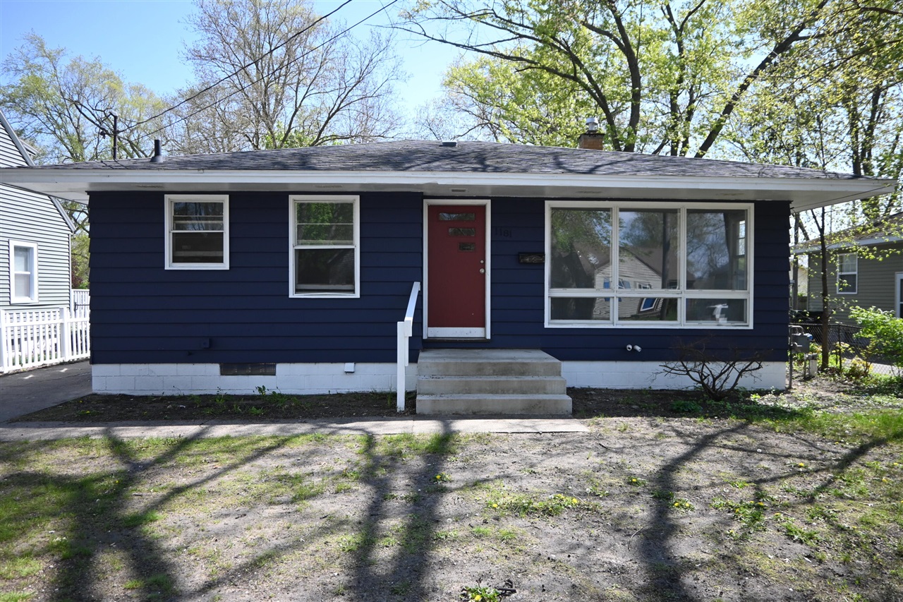 1181 Allen Avenue, Muskegon, MI, 49442-3704