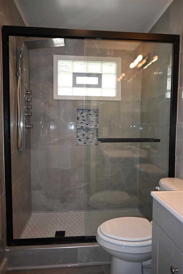 1181 Allen Avenue, Muskegon, MI, 49442-3704