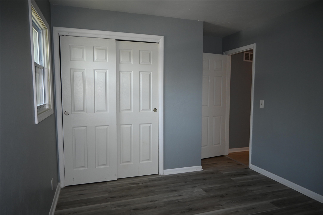 1181 Allen Avenue, Muskegon, MI, 49442-3704