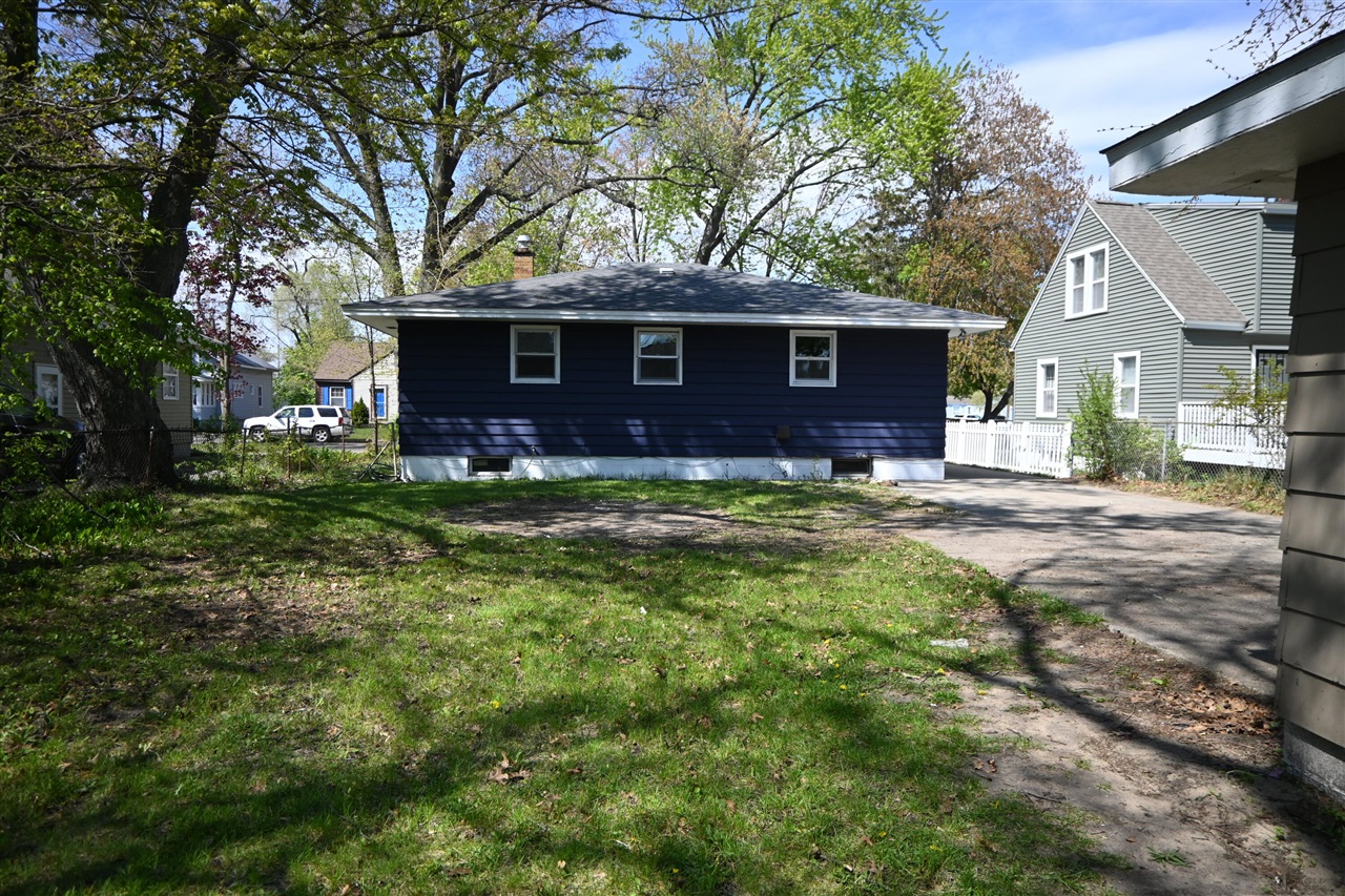 1181 Allen Avenue, Muskegon, MI, 49442-3704