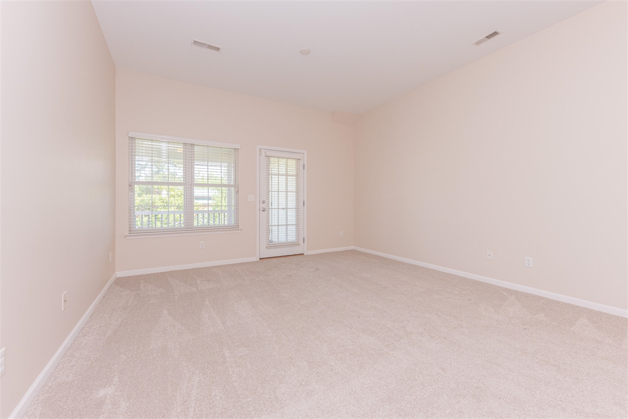 2211 S Main Street, Ann Arbor, MI, 48103-5830