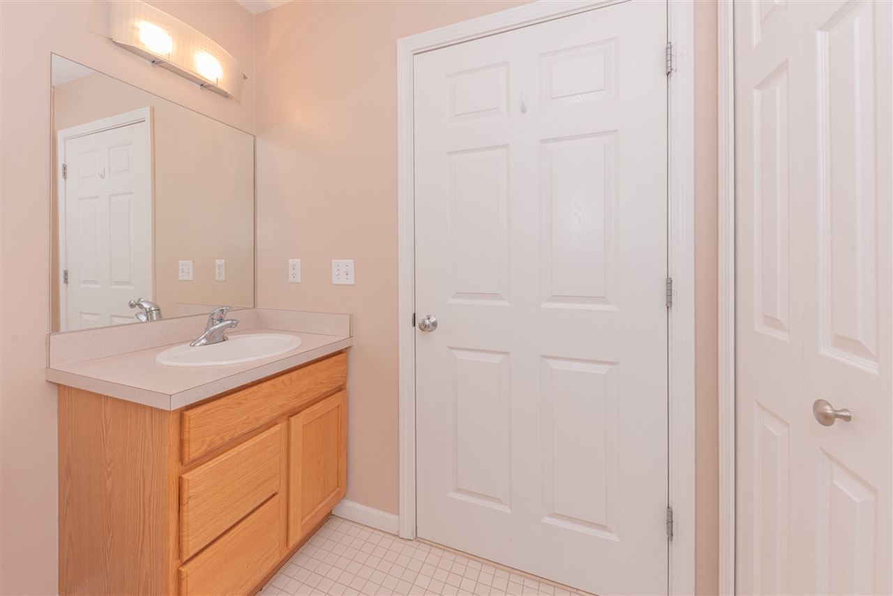 2211 S Main Street, Ann Arbor, MI, 48103-5830