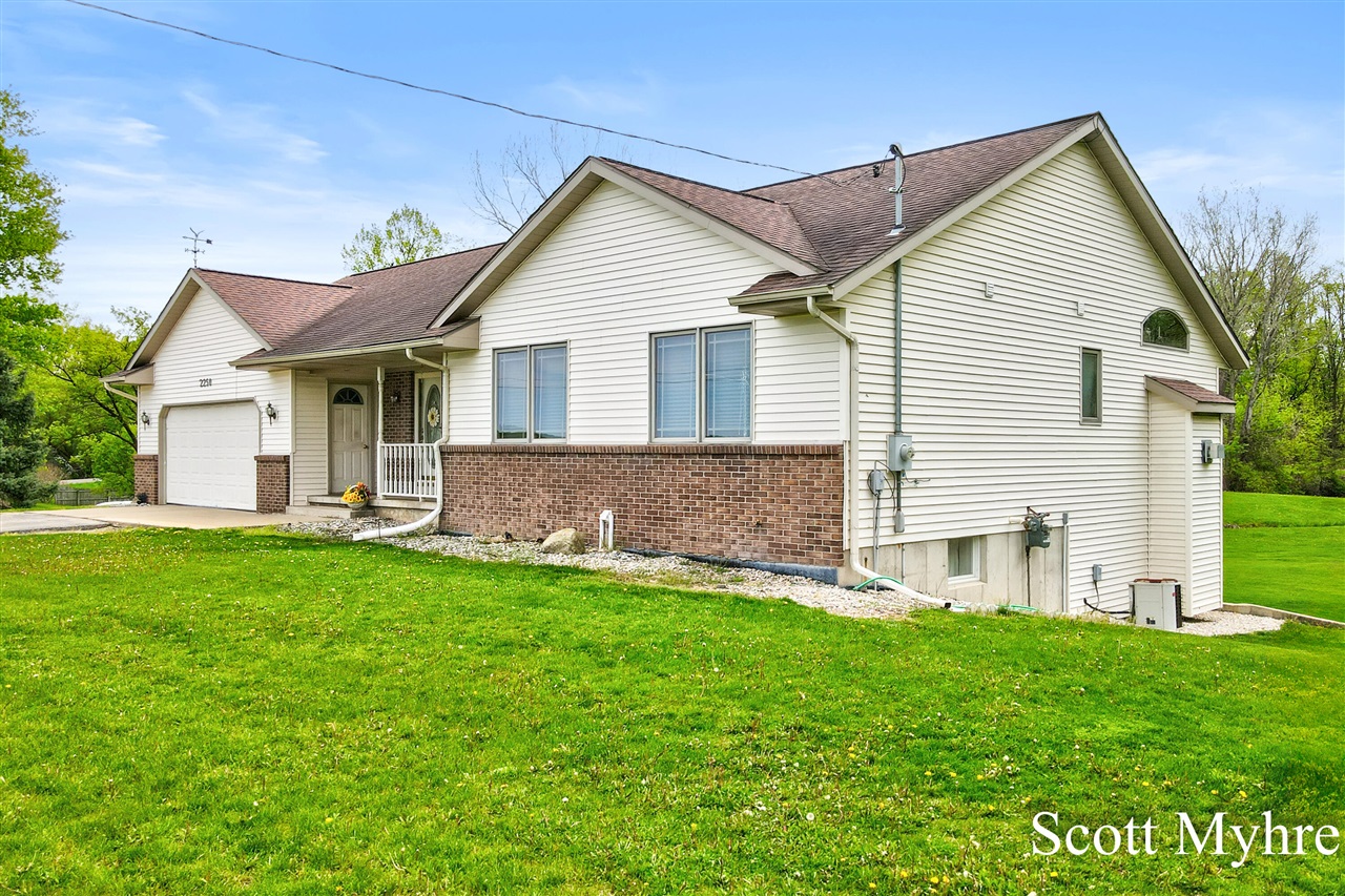 2250 Barry Street, Hudsonville, MI, 49426-9448