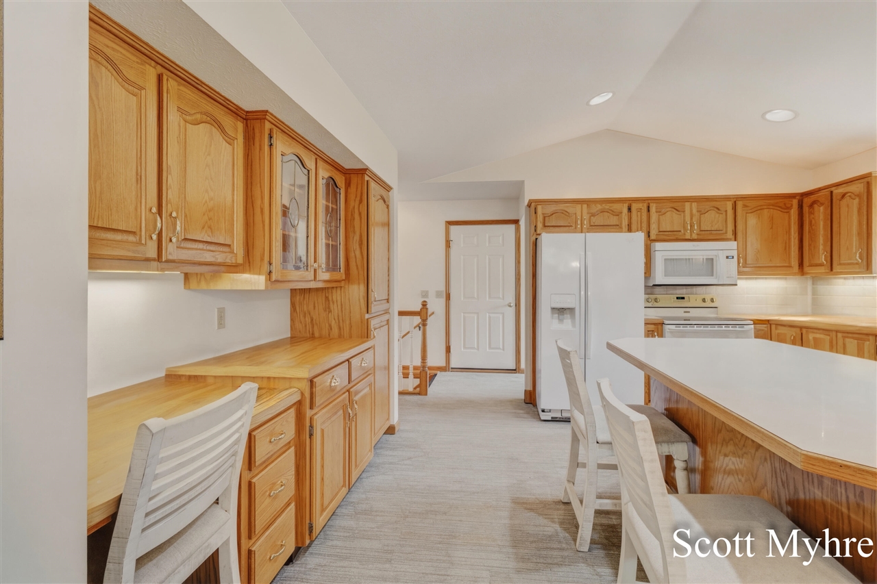 2250 Barry Street, Hudsonville, MI, 49426-9448