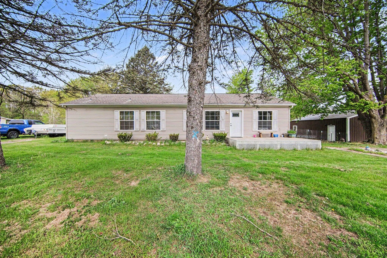 2094 Allan Street, Adrian, MI, 49221