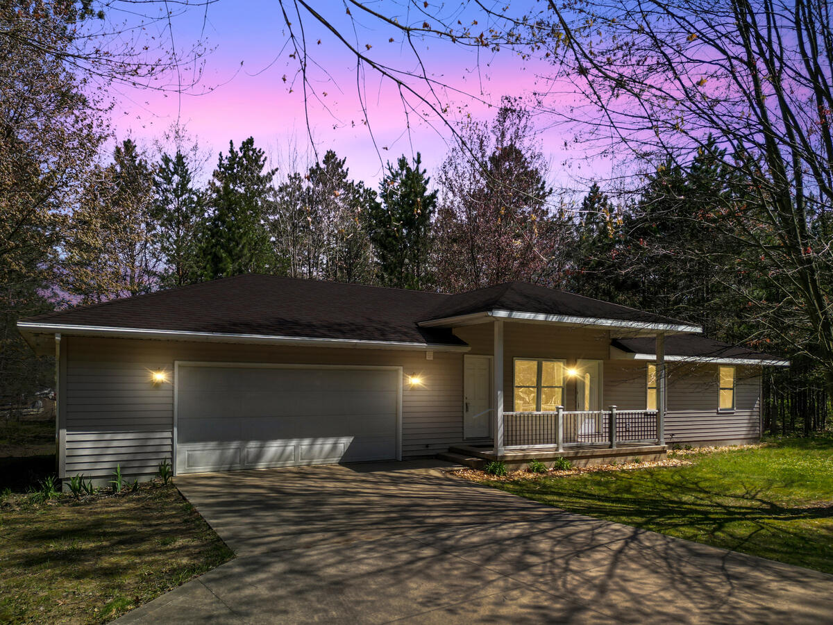 4955 Red Pine Drive, Grant, MI, 49327-9695