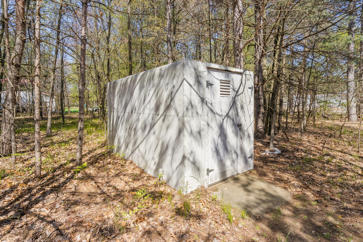 4955 Red Pine Drive, Grant, MI, 49327-9695