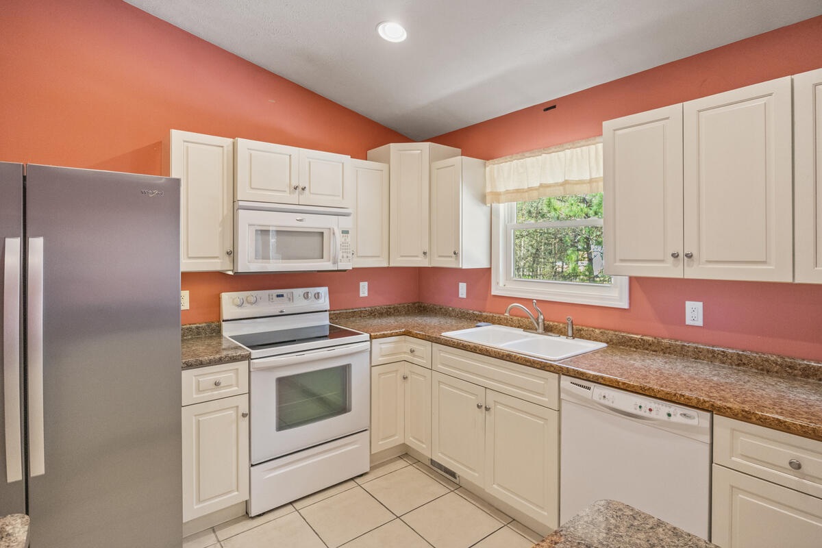 4955 Red Pine Drive, Grant, MI, 49327-9695