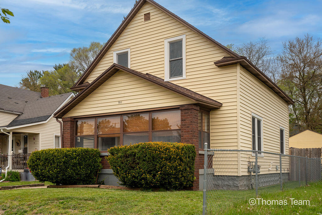 911 Hancock Street, Grand Rapids, MI, 49507-1918