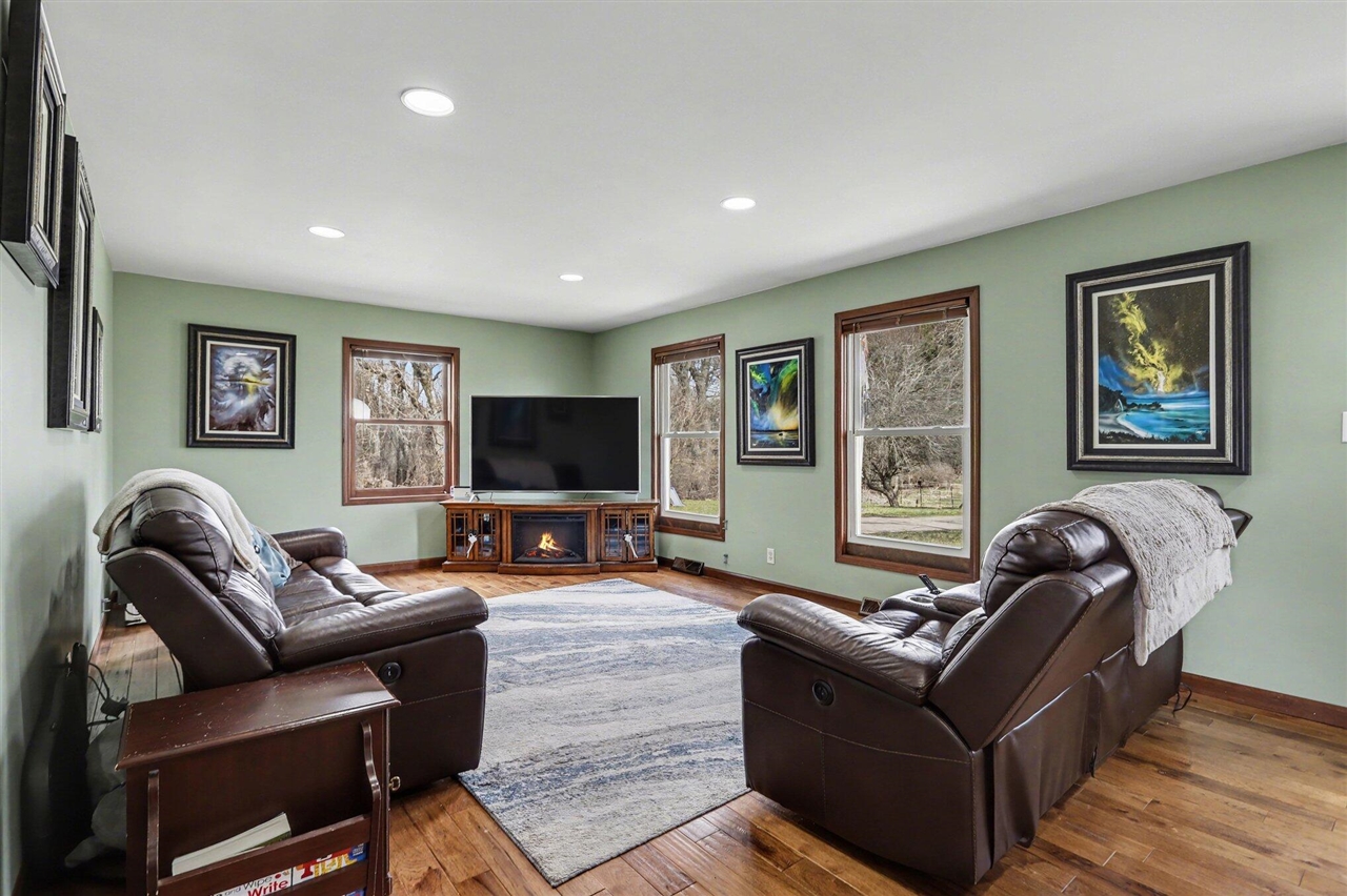 19250 Homer Road, Marshall, MI, 49068-9768