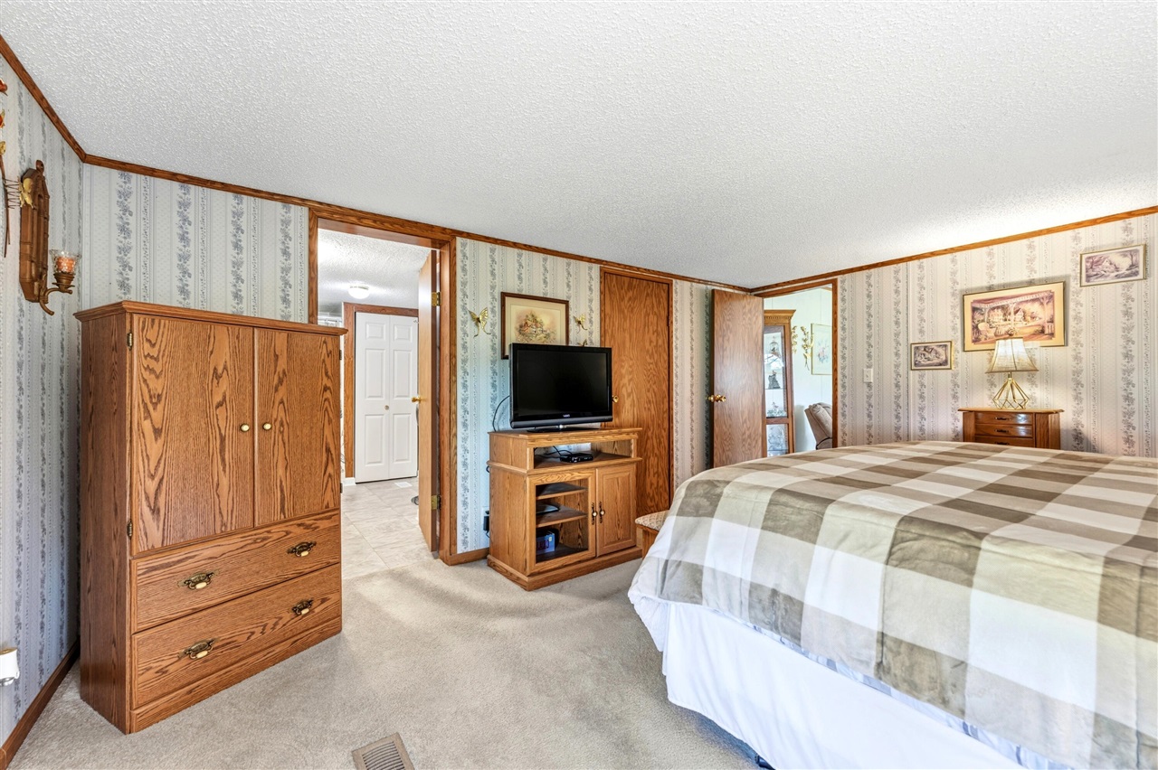 10175 E R Avenue, Scotts, MI, 49088-8367
