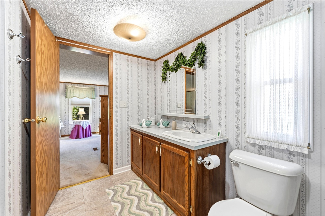 10175 E R Avenue, Scotts, MI, 49088-8367