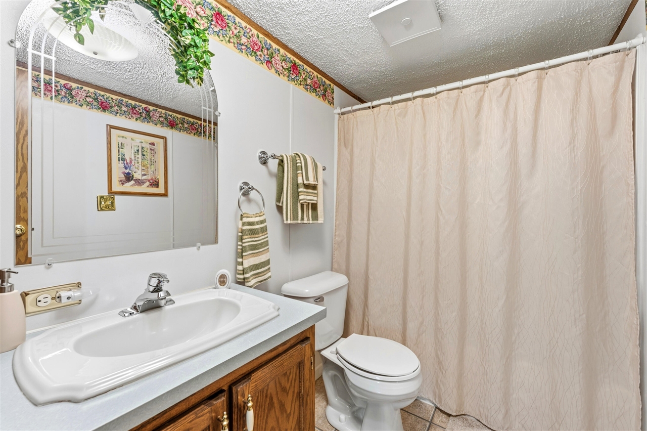 10175 E R Avenue, Scotts, MI, 49088-8367