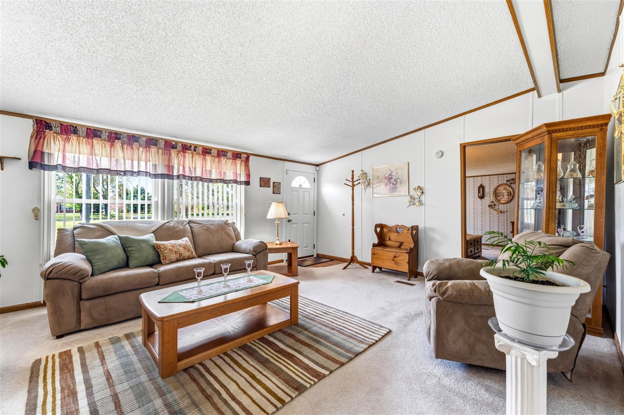 10175 E R Avenue, Scotts, MI, 49088-8367