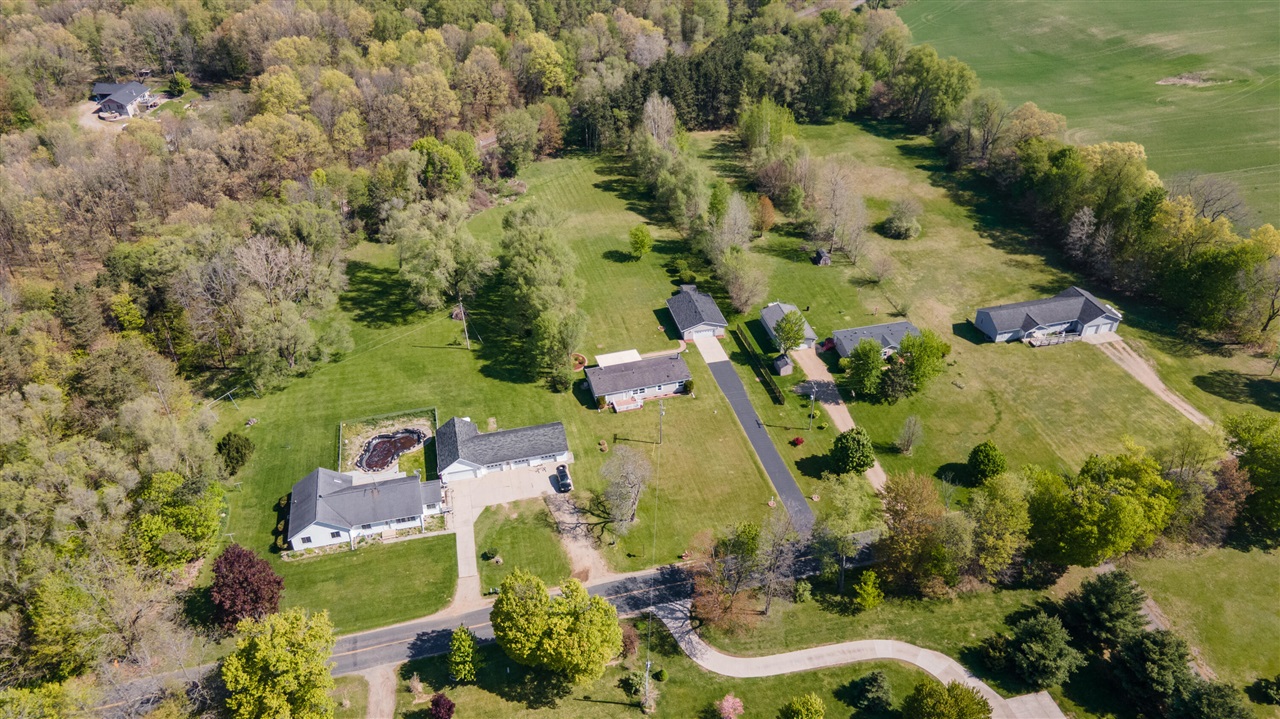 10175 E R Avenue, Scotts, MI, 49088-8367