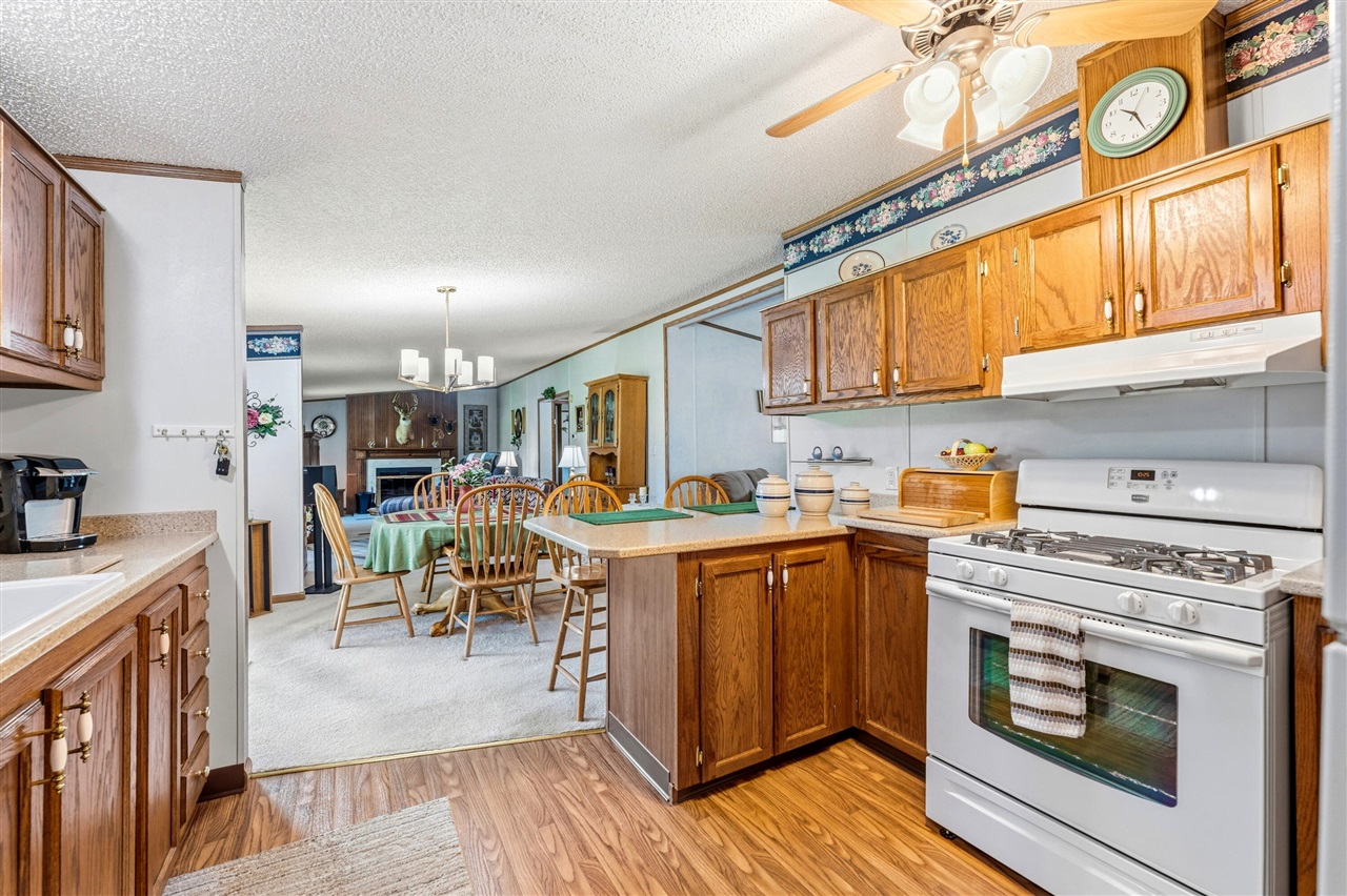10175 E R Avenue, Scotts, MI, 49088-8367