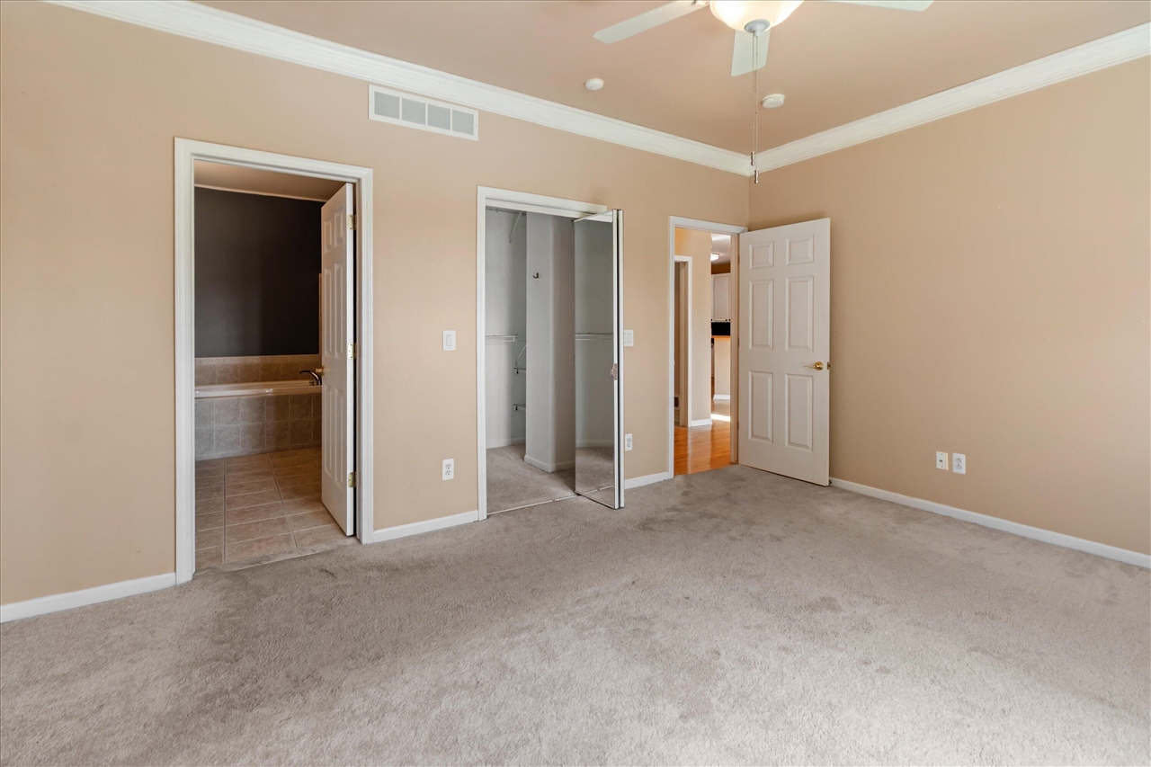 48551 Oak Bridge Drive, Canton, MI, 48188-7913