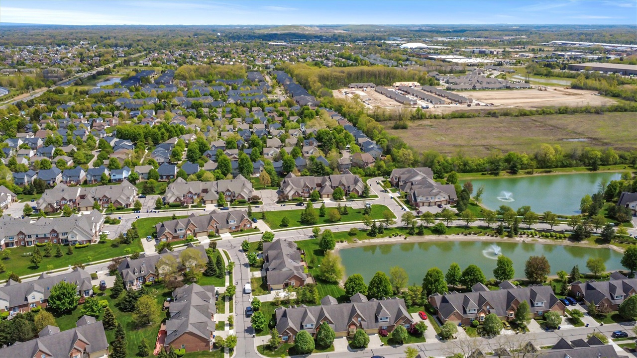 48551 Oak Bridge Drive, Canton, MI, 48188-7913