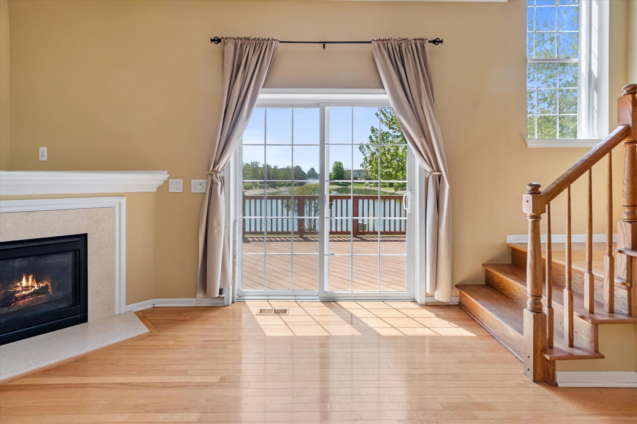 48551 Oak Bridge Drive, Canton, MI, 48188-7913