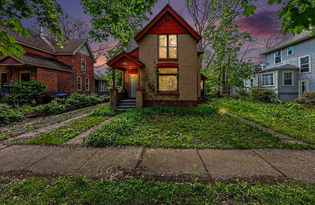 95 Oakwood Street, Ypsilanti, MI, 48197-3086