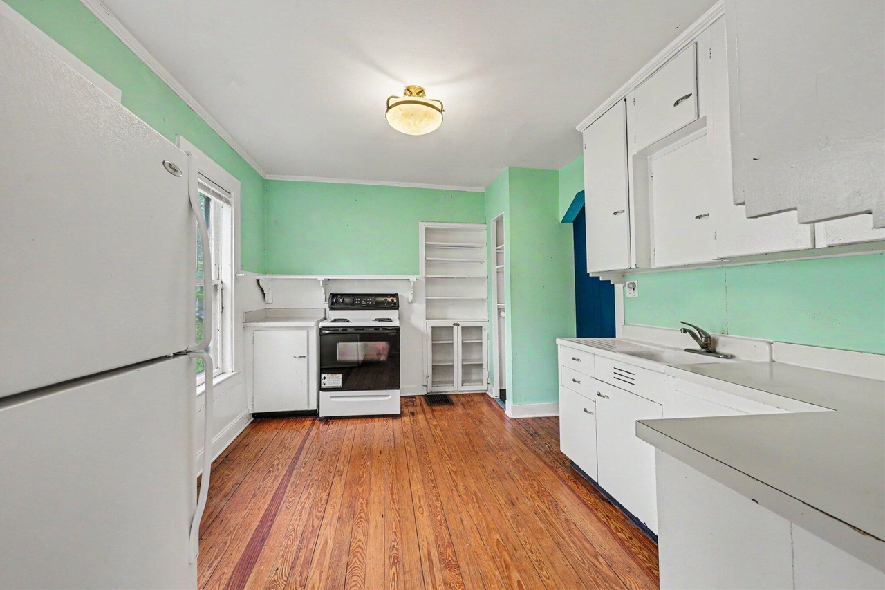95 Oakwood Street, Ypsilanti, MI, 48197-3086
