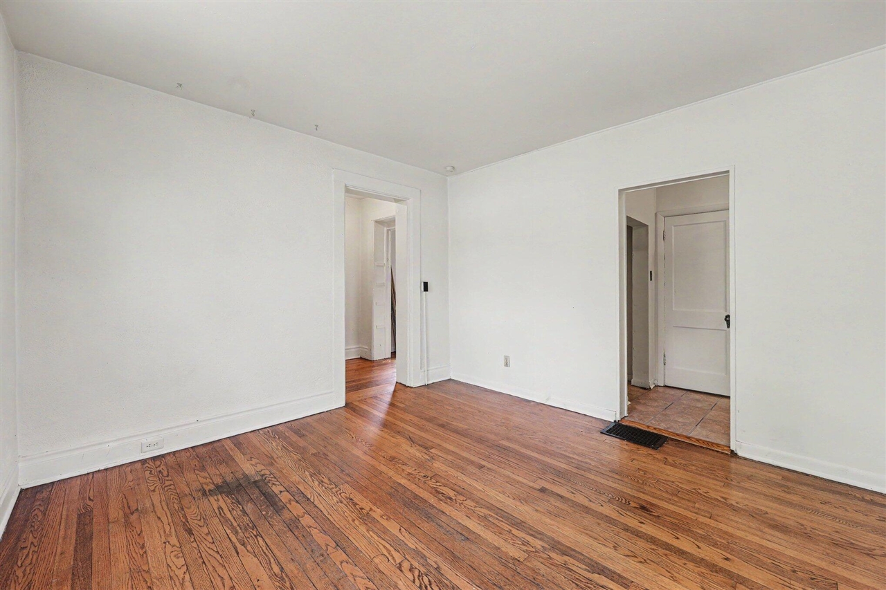 95 Oakwood Street, Ypsilanti, MI, 48197-3086