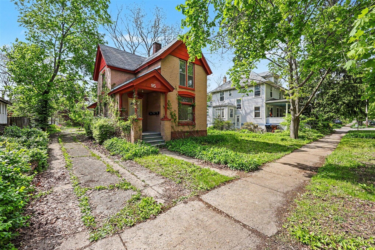 95 Oakwood Street, Ypsilanti, MI, 48197-3086