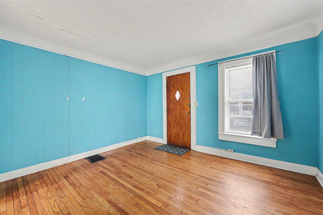 95 Oakwood Street, Ypsilanti, MI, 48197-3086