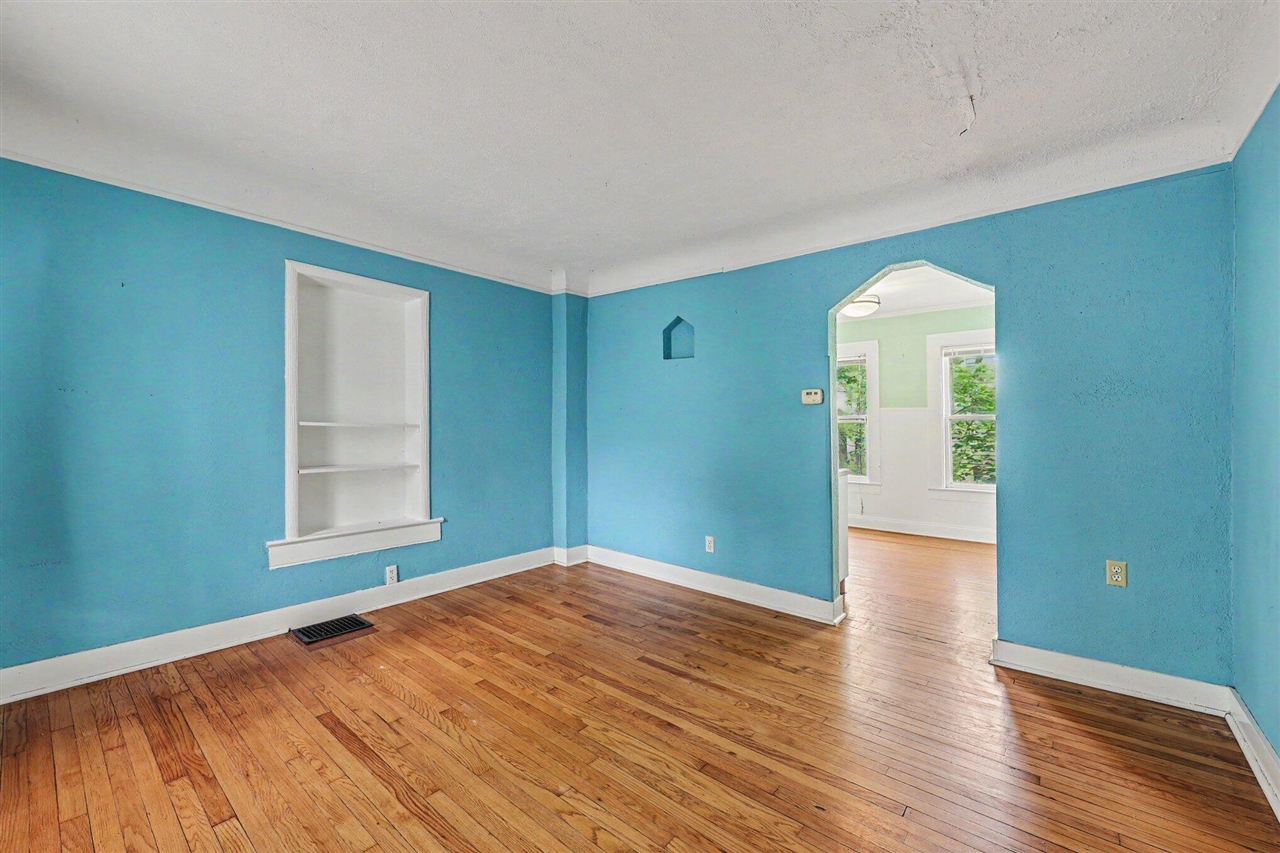 95 Oakwood Street, Ypsilanti, MI, 48197-3086