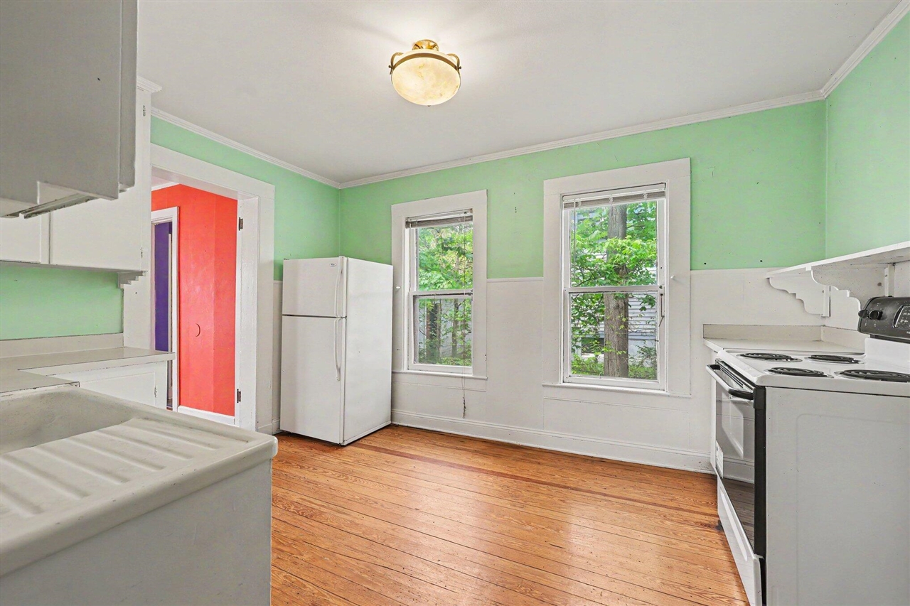 95 Oakwood Street, Ypsilanti, MI, 48197-3086