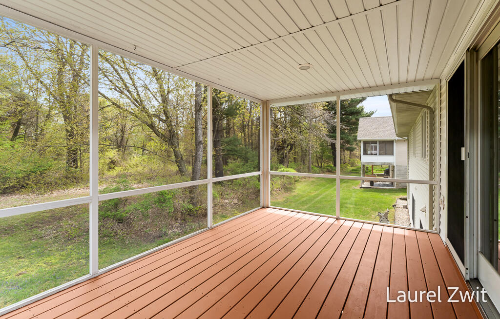 17020 Grandview Drive, Spring Lake, MI, 49456-9181