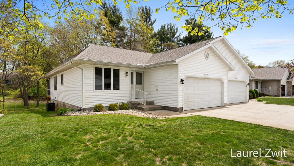 17020 Grandview Drive, Spring Lake, MI, 49456-9181