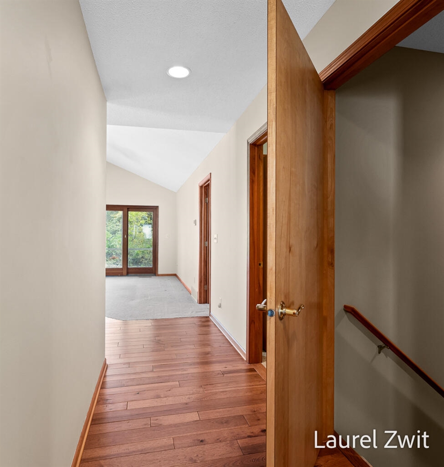 17020 Grandview Drive, Spring Lake, MI, 49456-9181