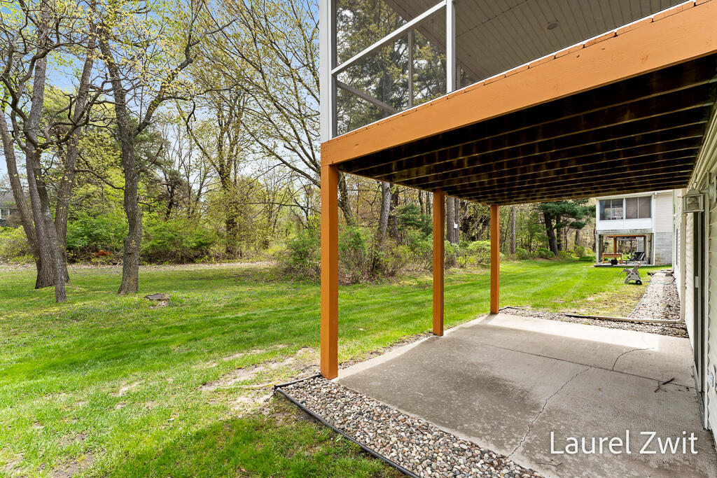17020 Grandview Drive, Spring Lake, MI, 49456-9181