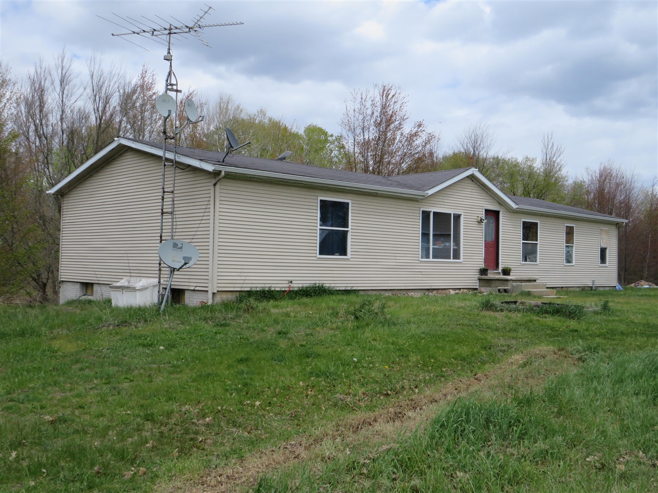 6800 170th Avenue, Stanwood, MI, 49346-8934