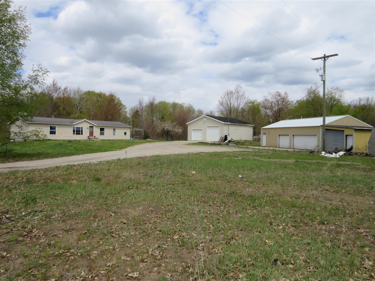 6800 170th Avenue, Stanwood, MI, 49346-8934