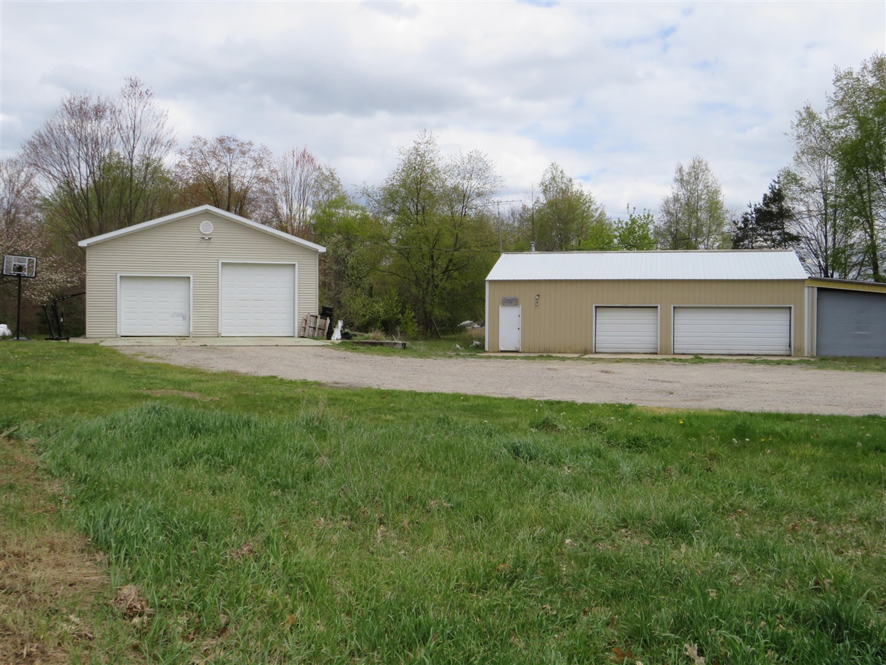 6800 170th Avenue, Stanwood, MI, 49346-8934