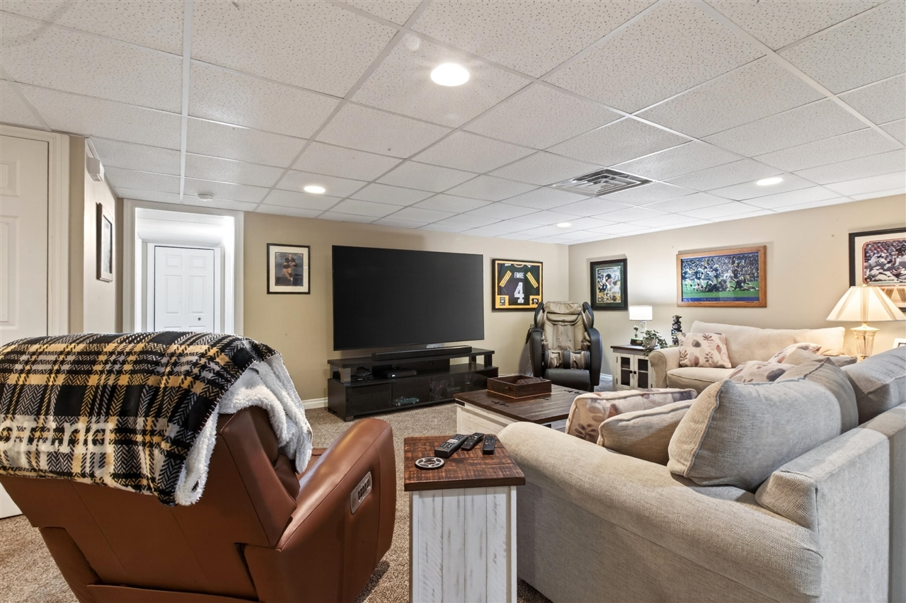 5796 Wacker Drive, Stevensville, MI, 49127-8626