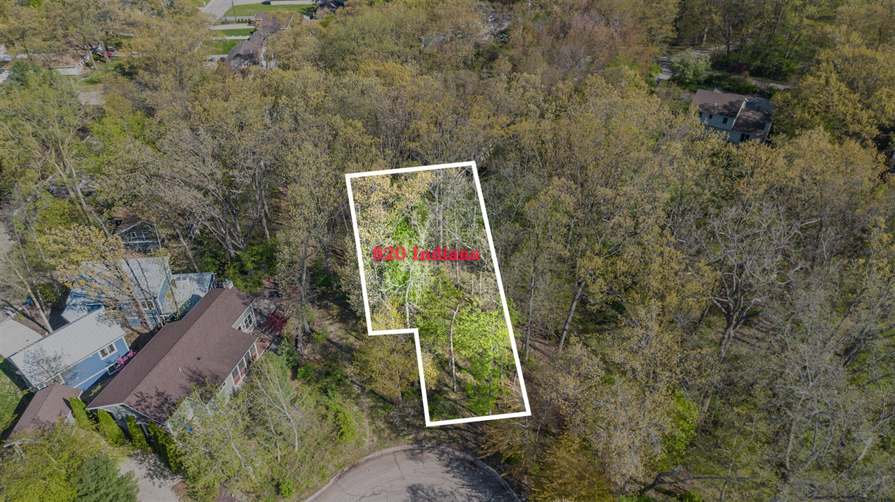 1st image of 820 E Indiana St, New Buffalo, MI 49117 | MLS# 70531452