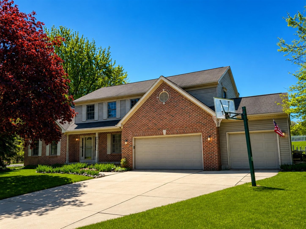 Homes for sale in Okemos, MI | 1251 Sweetwood Dr, Okemos, MI 48864 | MLS# 70531847